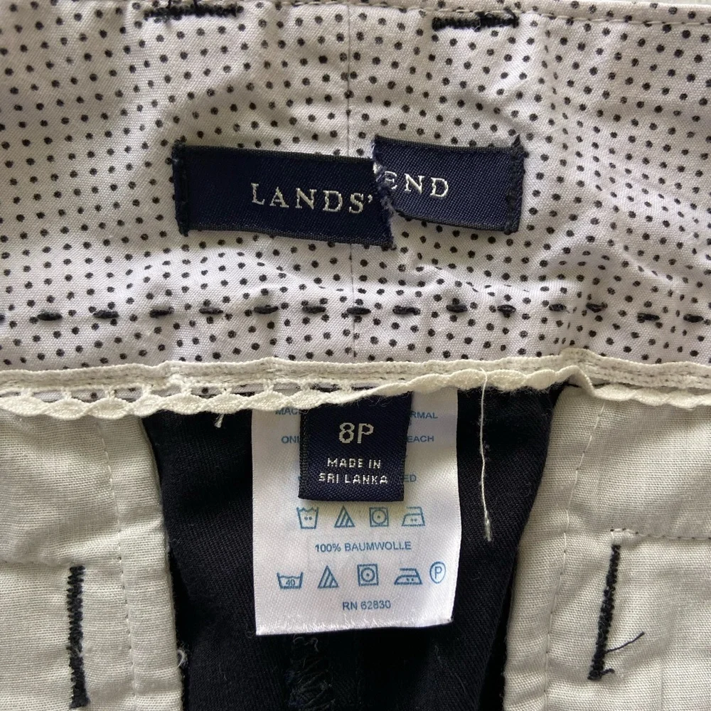 EUC Lands End women’s navy button hem capri cropped khaki pants bottoms 8 petite - Picture 5 of 6